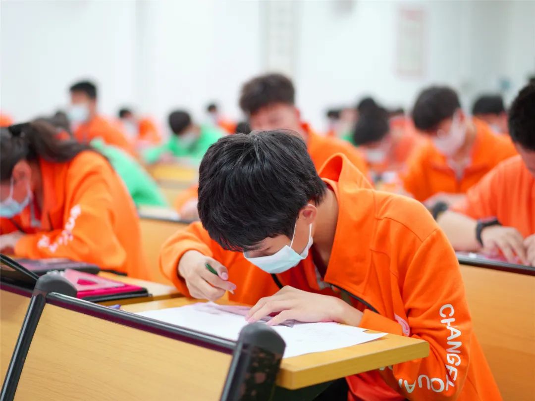 珠海市南方爱迪技工学校 珠海市南方爱迪技工学校