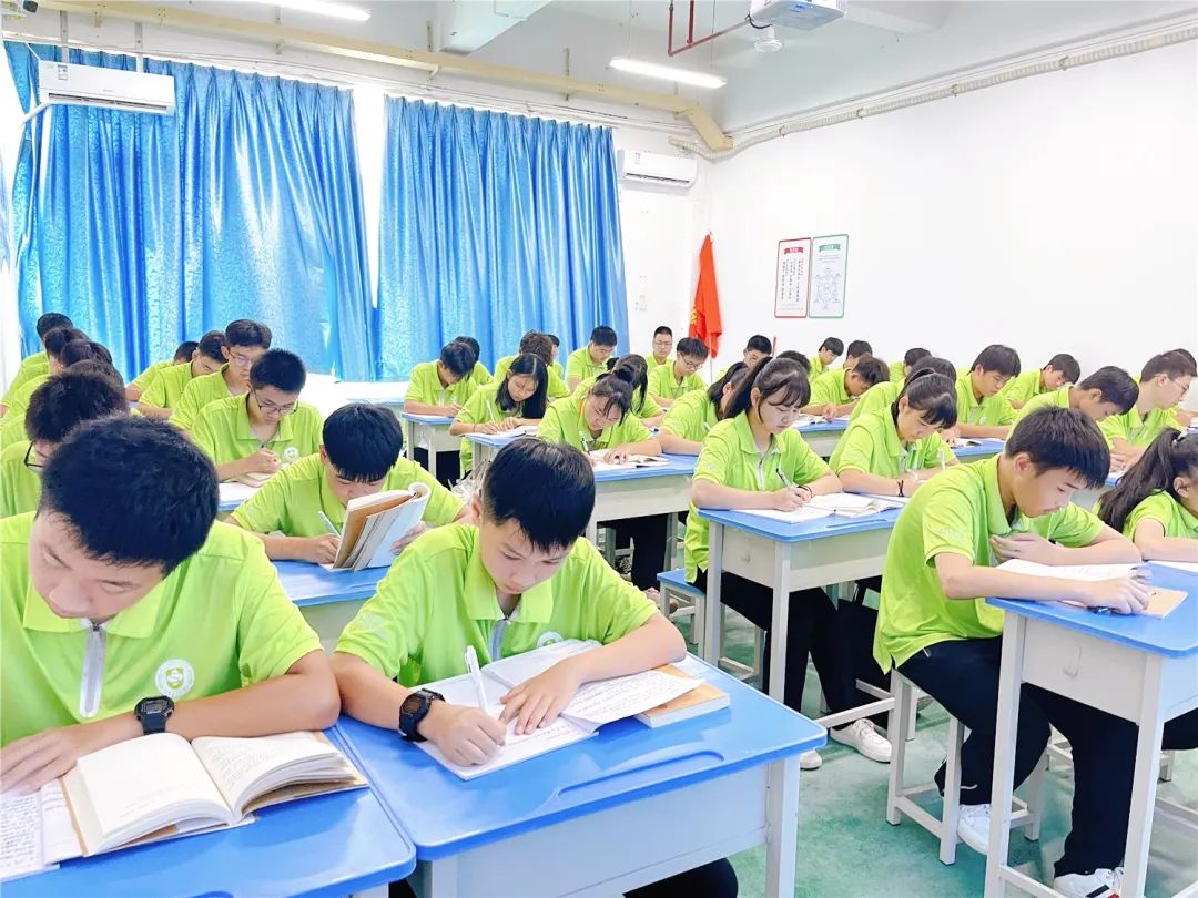 珠海市南方爱迪技工学校 珠海市南方爱迪技工学校