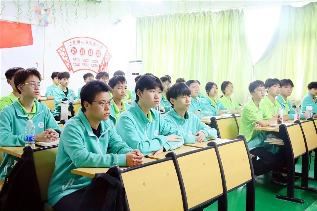 珠海市南方爱迪技工学校