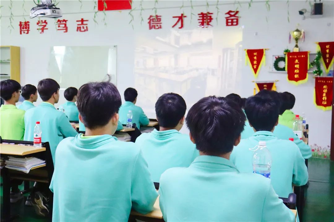 珠海市南方爱迪技工学校